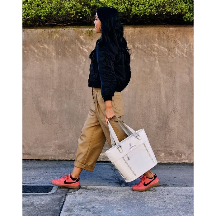 Carryout™ Soft Cooler Tote 10 L