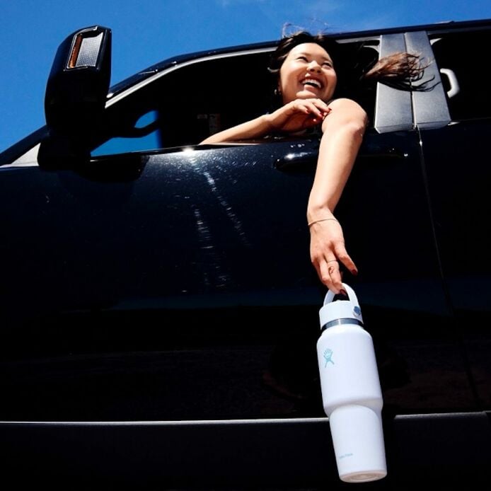 32 oz Travel Bottle with Flex Straw Cap